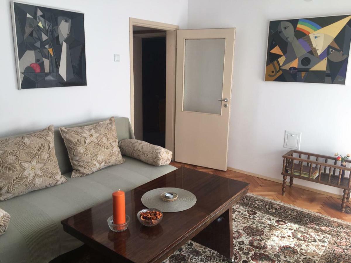 Practico, cómodo y céntrico. Gabrovo Exterior foto